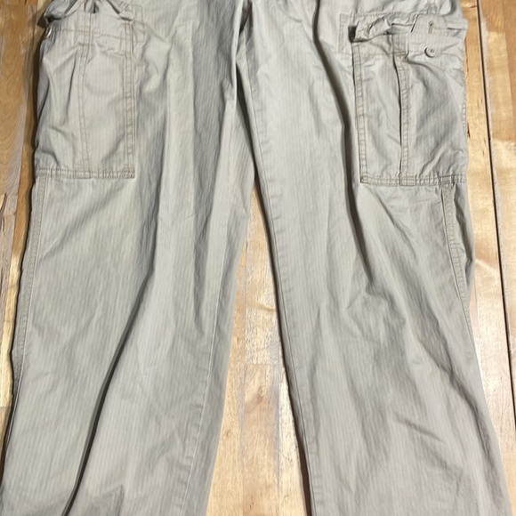 Tommy Hilfiger cargo pants - Picture 5 of 9